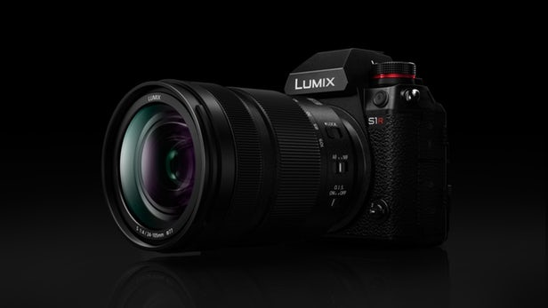 Panasonic Lumix DC-S1R получи наградата EISA Advanced Full-Frame Camera 2019-2020