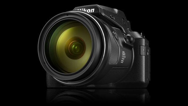 Нов ултразум фотоапарат от Nikon - P950
