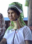 Жена от племето Падонг