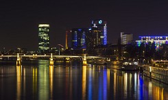 Нощни светлини във Франкфурт на Майн
