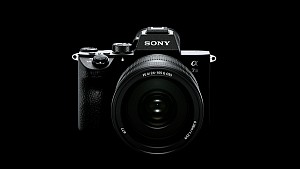 Sony разшири своята линия пълноформатни безогледални фотоапарати с новия a7 III