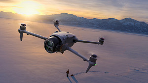 Новият компактен дрон DJI Mavic 4 Pro - 6K видео, 360° въртене на гимбала и 100 мегапиксела