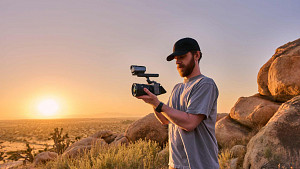 Sony FX5 – професионална фулфрейм кинокамера с 5K Open Gate, вътрешен RAW запис и AI фокусиране