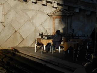 Smoking at Rialto bridge