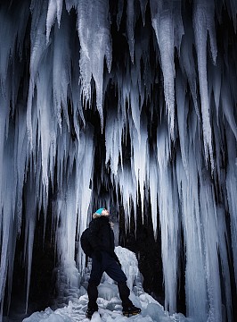 Ледени висулки - водопад Варовитец