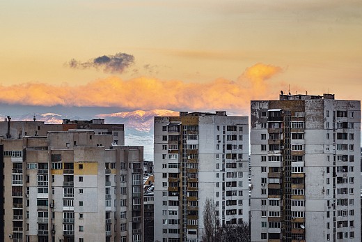 Градът и планината