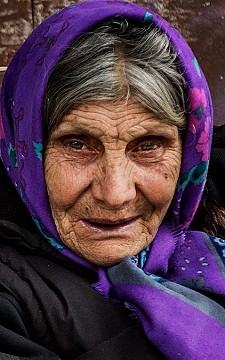 Портрет на стара жена!