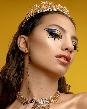 Egyptian style makeup