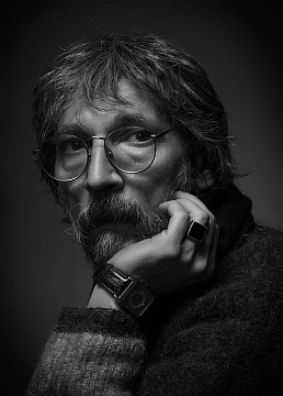 Александър Нишков - фотограф,преподавател в НХА,в НАТФИЗ и в НБУ