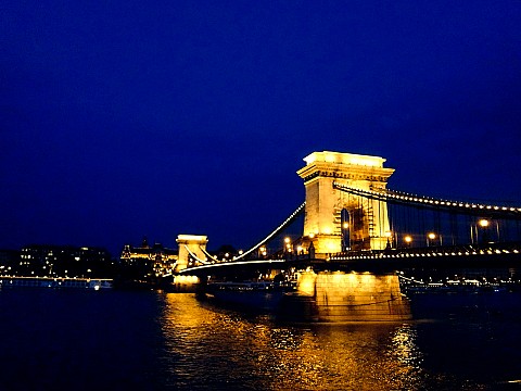 Нощ в Будапеща