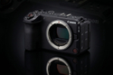 Новия фотоапарат Canon EOS R6 V – фулфрейм модел за влогинг