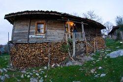 Типична странджанска дървена къща - къщата на баба Стана; автор: Минко Михайлов