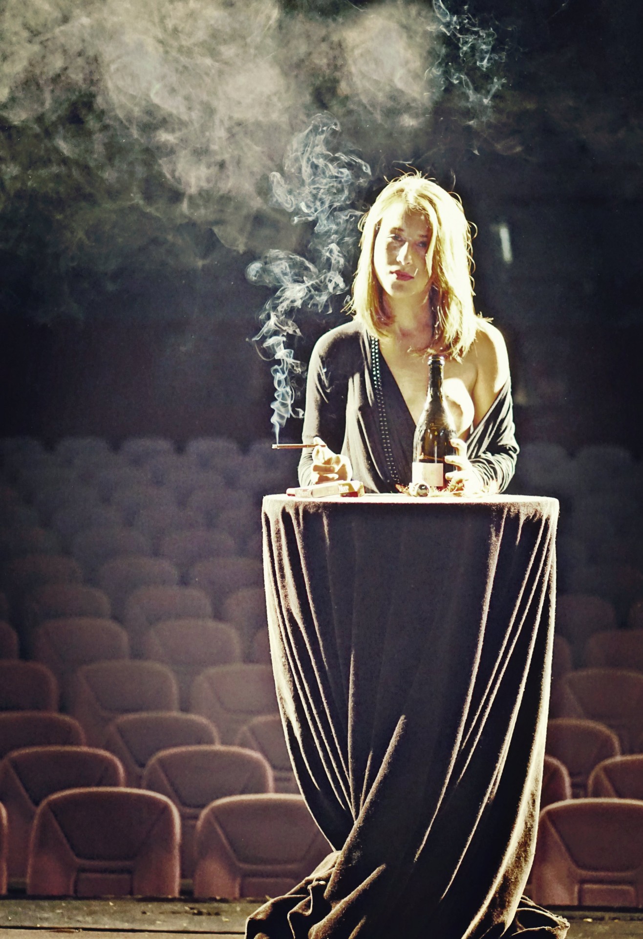 До утре вечер в другия спектакъл  