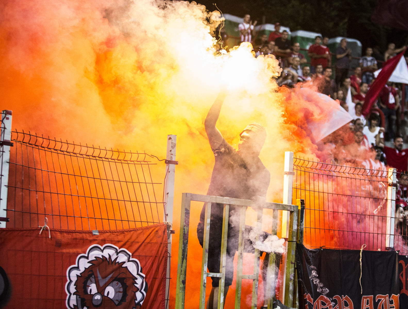 Ultras ...